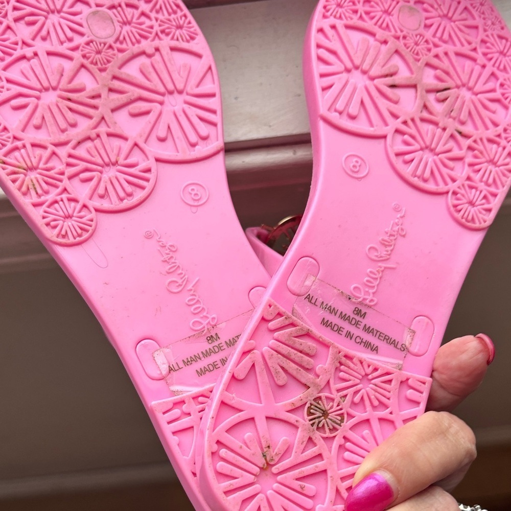 Lily Pulitzer sz 8 Pink Sandals with Gold Accents- worn x1 - Picture 2 of 3